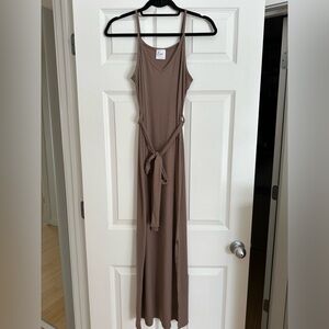 Livi by Olivia Rae brown maxi dress